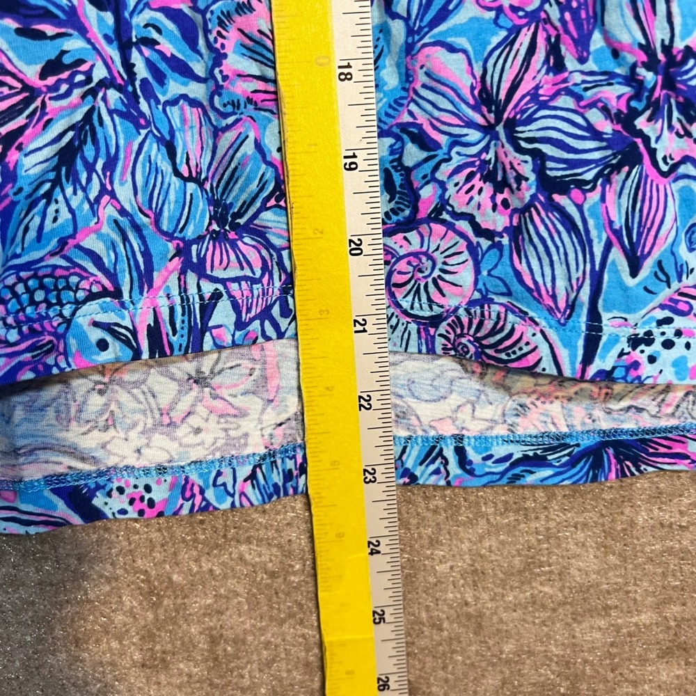 Lilly Pulitzer V-Neck Top S Breakwater Blue Shells n Bells Tee Coastal Casual - Picture 7 of 9
